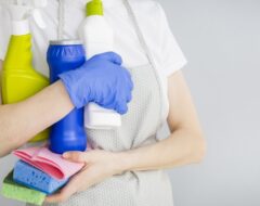 Como escolher o produto de limpeza ideal para cada tipo de sujeira - Vamat